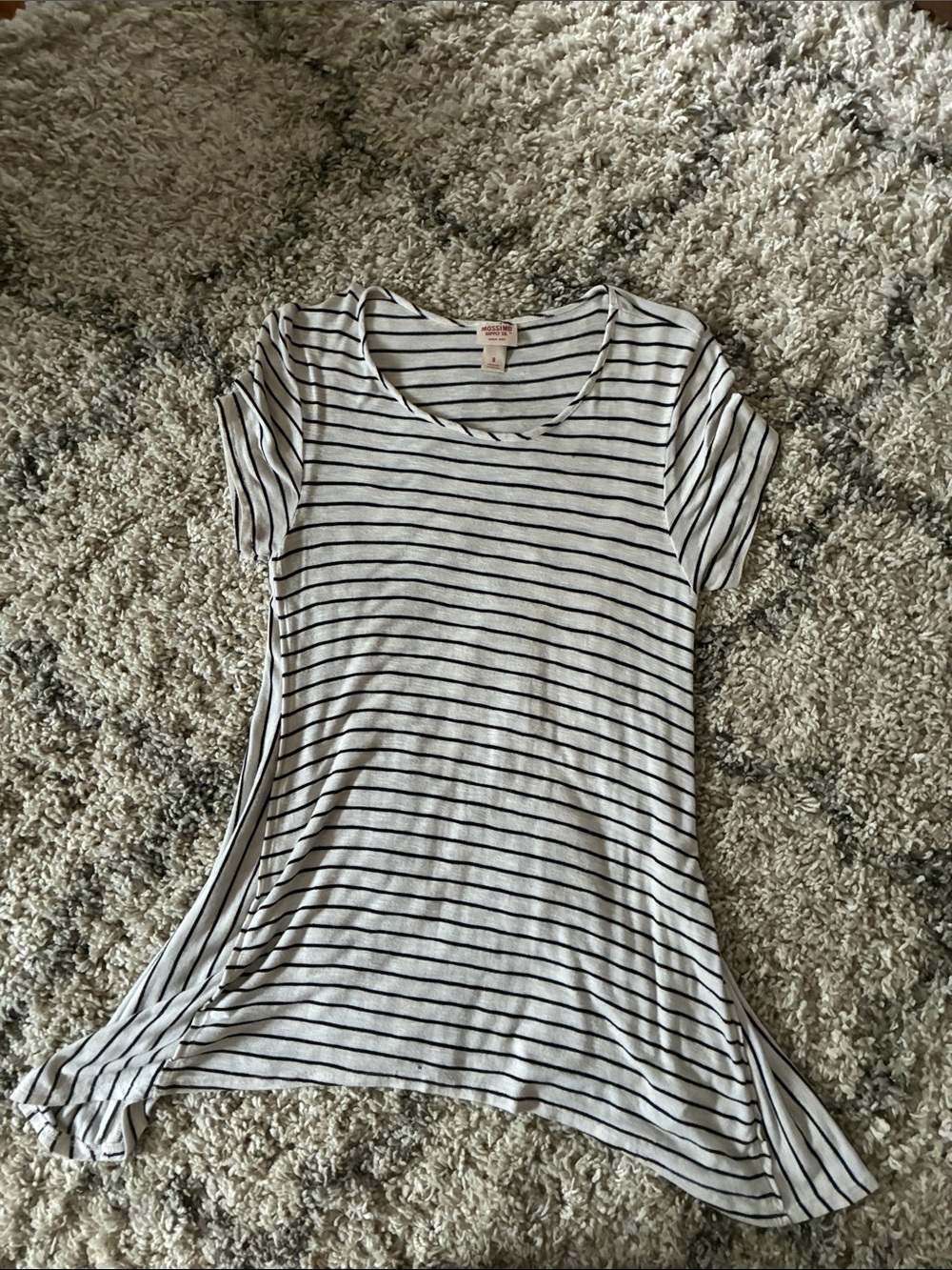 Mossimo Supply Co. White Short-Sleeve Scoop Neck Top with Black Stripes